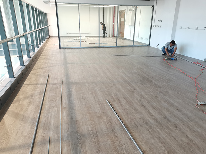 彈性地板的維護